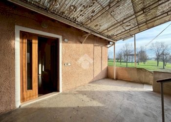 Four-room apartment Str. Casaletto, Novellara - photo 2