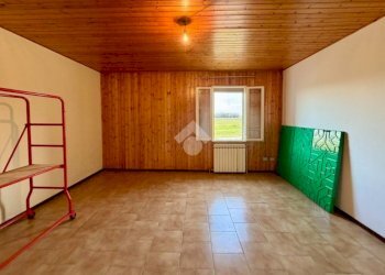Four-room apartment Str. Casaletto, Novellara - photo 18