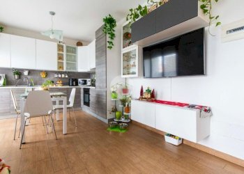 Three-room apartment Via Monte Rosa, Rozzano - photo 11
