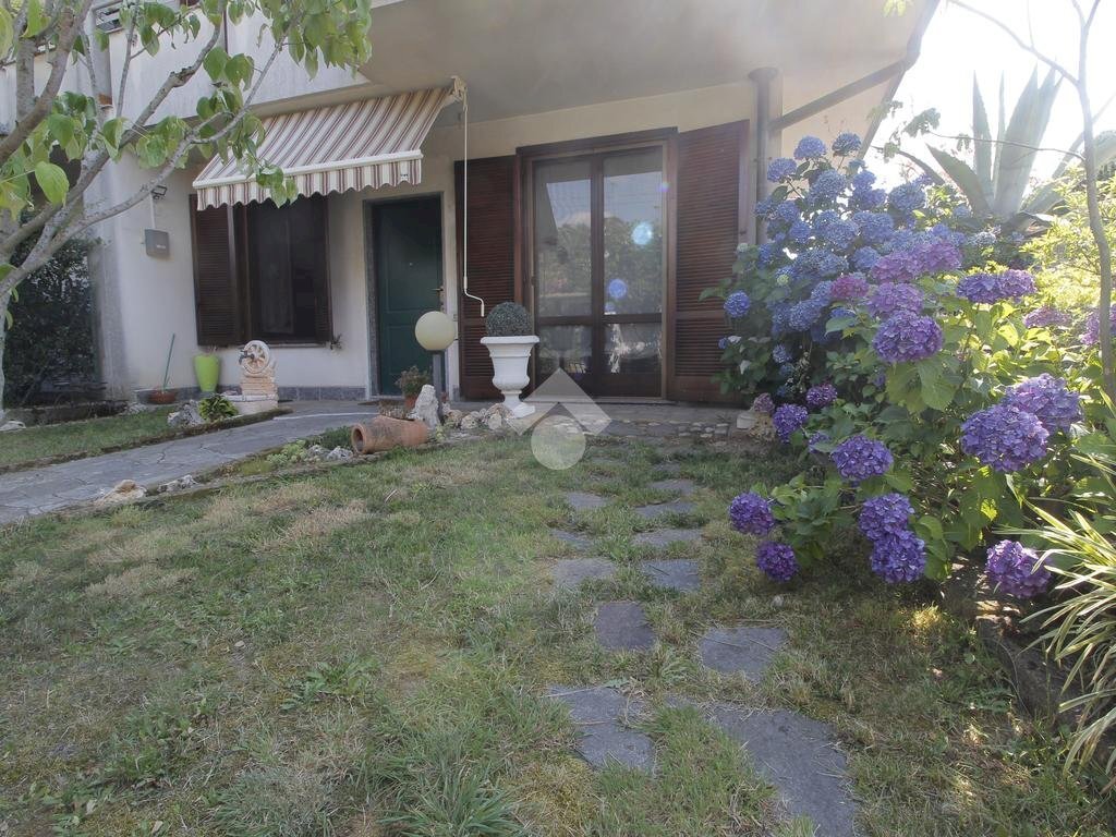 Portion of a house Via Piave, Cerro Maggiore - photo 1