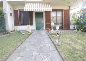 Portion of a house Via Piave, Cerro Maggiore - photo 36