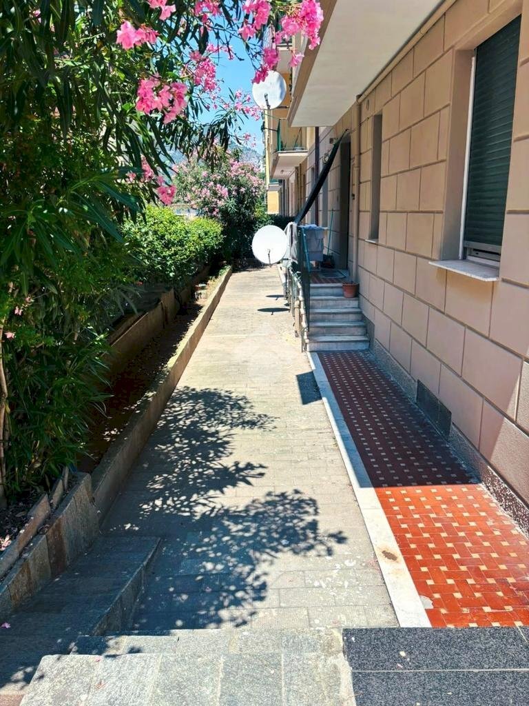 Appartamento Via dell'Acciaio, Genova (zona Borzoli) - foto 3