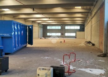 Capannone via marconi, Savignone - foto 3
