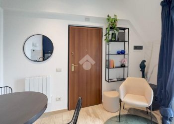 Two-room apartment Via Giulio e Corrado Venini, Milano - photo 2