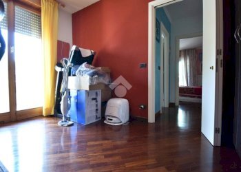 Three-room apartment Str. Montanara, Parma (neighborhood Carignano) - photo 18