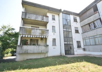 Three-room apartment Str. Montanara, Parma (neighborhood Carignano) - photo 35