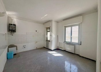 Trilocale Via col di lana, Genova (zona Cornigliano) - foto 1