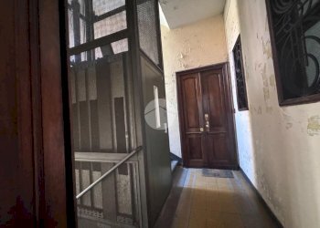 Four-room apartment Via Principi d'Acaja, Torino (neighborhood Cit Turin) - photo 12