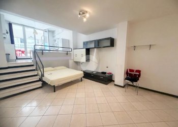 One-room apartment Via Filippo Turati, Savona (neighborhood Valloria) - photo 2