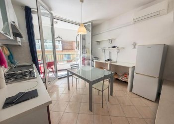 One-room apartment Via Filippo Turati, Savona (neighborhood Valloria) - photo 7