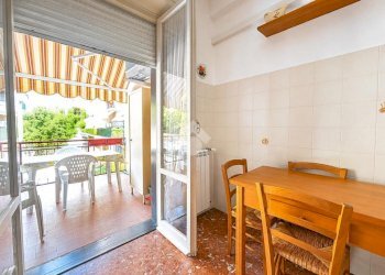 Four-room apartment Via Zara, La Spezia (neighborhood Rebocco) - photo 15