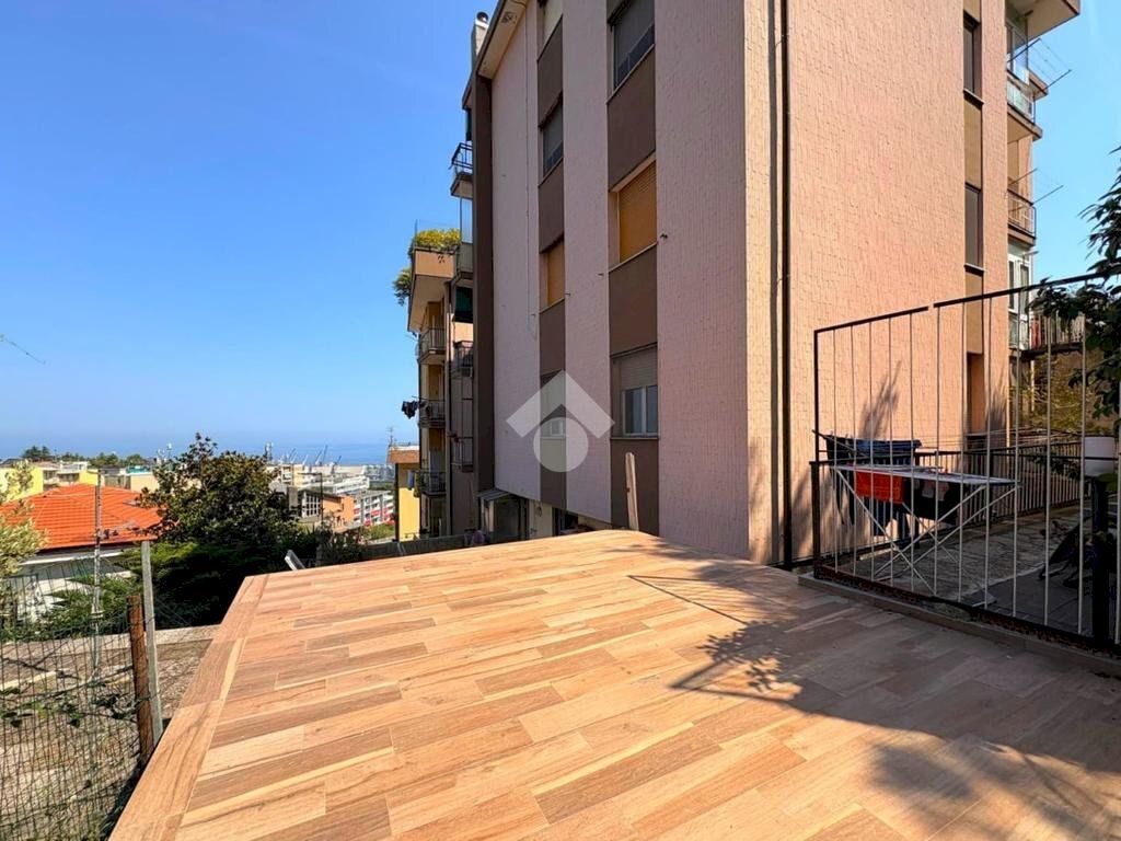 One-room apartment Via Genova, Savona (neighborhood Valloria) - photo 2