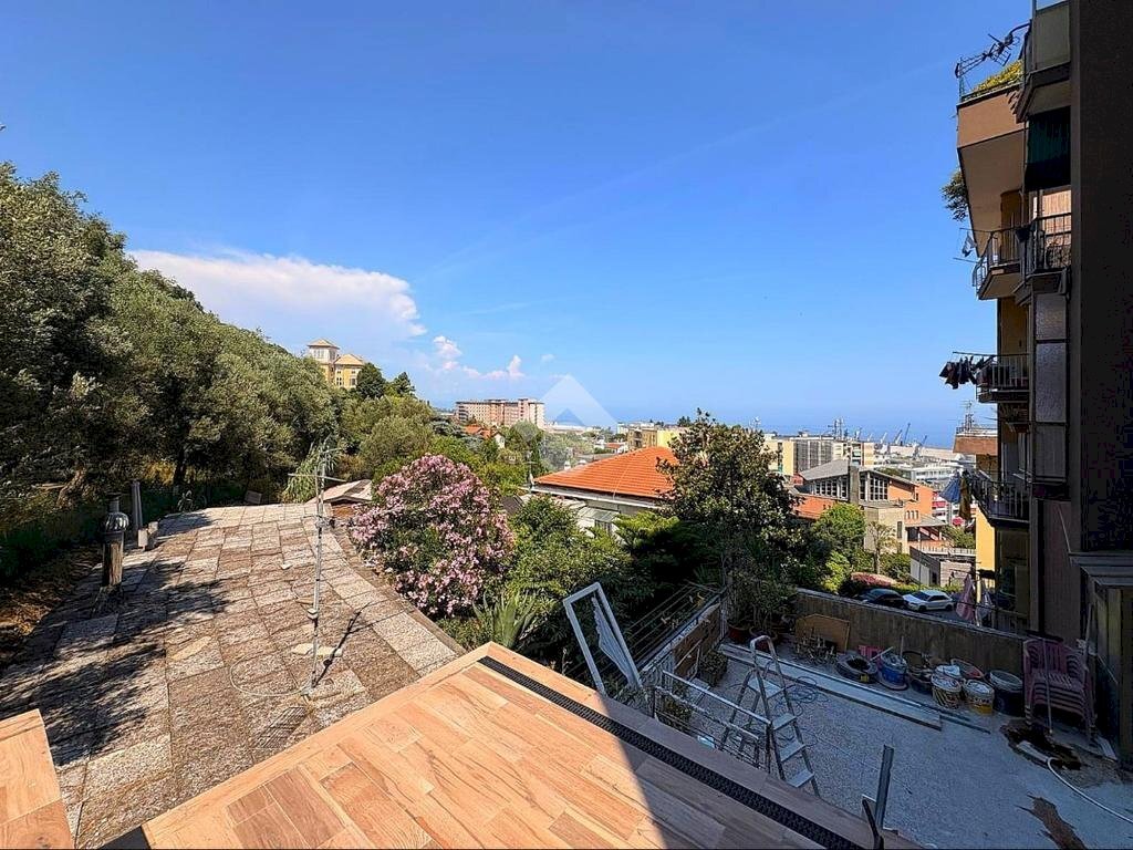 One-room apartment Via Genova, Savona (neighborhood Valloria) - photo 3