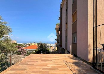 One-room apartment Via Genova, Savona (neighborhood Valloria) - photo 1