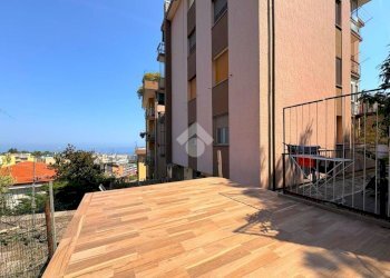 One-room apartment Via Genova, Savona (neighborhood Valloria) - photo 2