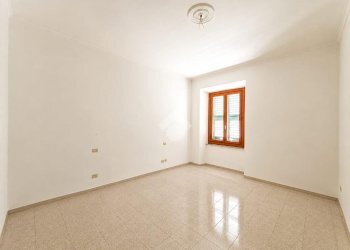 Appartamento Via Montenotte, Savona (zona Centro) - foto 7