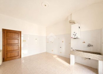 Appartamento Via Montenotte, Savona (zona Centro) - foto 14