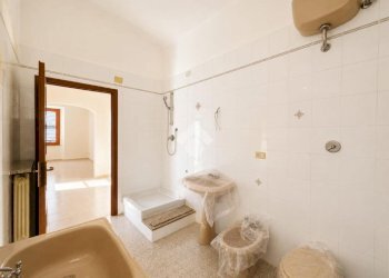 Appartamento Via Montenotte, Savona (zona Centro) - foto 30