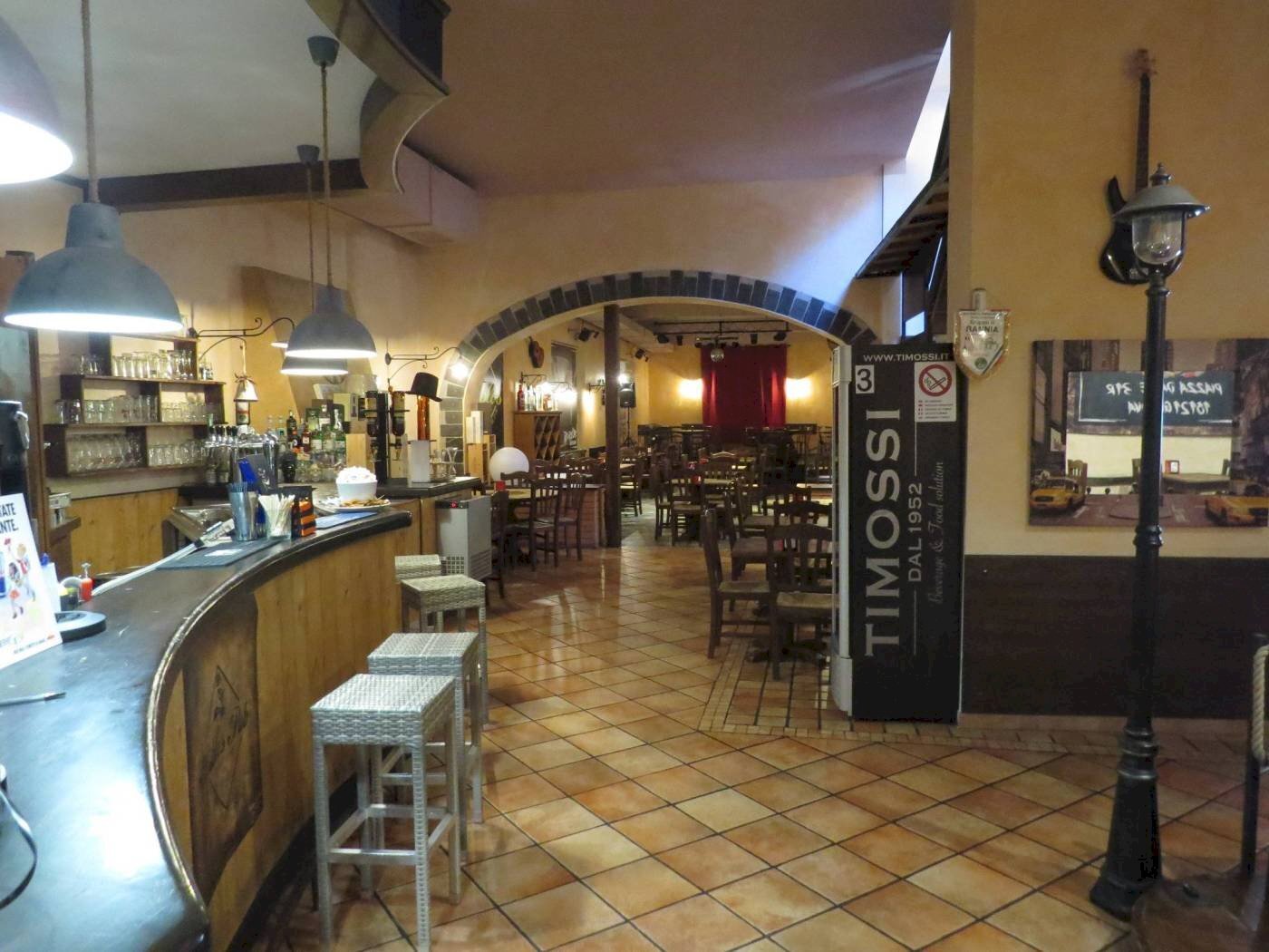 Pub - Enoteca - Wine Bar Piazza Dante, 35, Genova - foto 1
