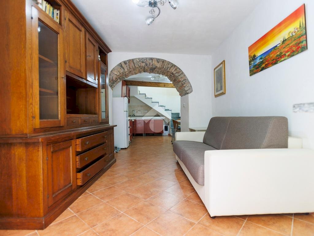 Three-room apartment Via Ponterotto, Genova (neighborhood Marassi) - photo 2