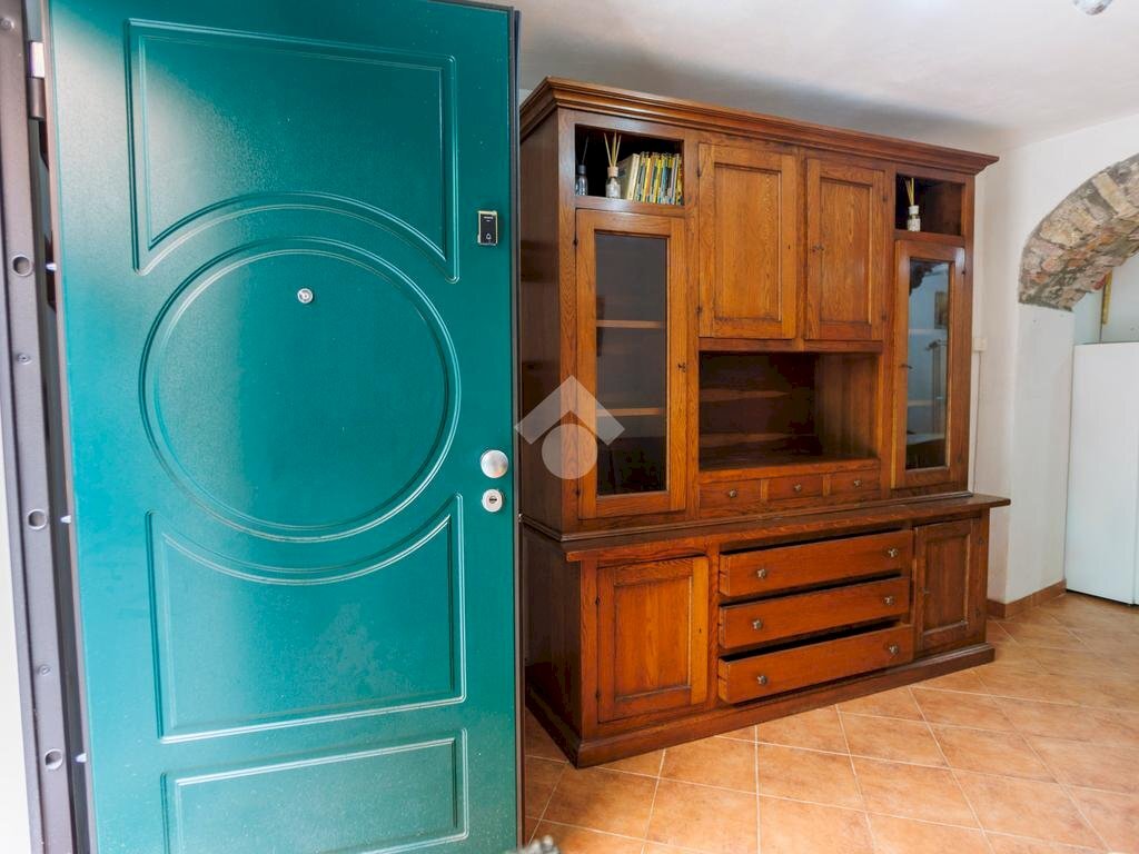 Three-room apartment Via Ponterotto, Genova (neighborhood Marassi) - photo 3