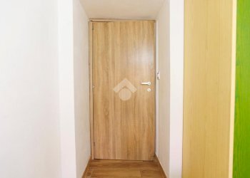 Three-room apartment Via Ponterotto, Genova (neighborhood Marassi) - photo 14