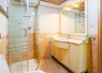 Three-room apartment Via Ponterotto, Genova (neighborhood Marassi) - photo 21
