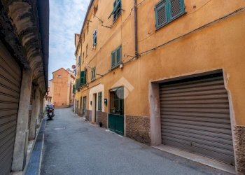 Three-room apartment Via Ponterotto, Genova (neighborhood Marassi) - photo 27