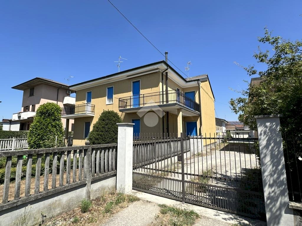 Semi-detached house Via Cesare Battisti, Carugate - photo 3