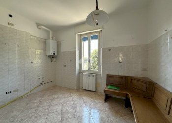 Semi-detached house Via Cesare Battisti, Carugate - photo 8
