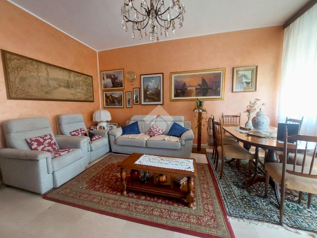Three-room apartment Via pellico, Vittuone - photo 1