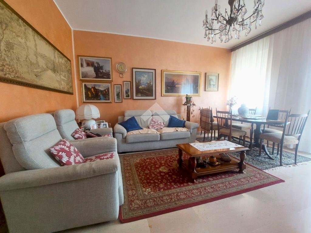 Three-room apartment Via pellico, Vittuone - photo 2