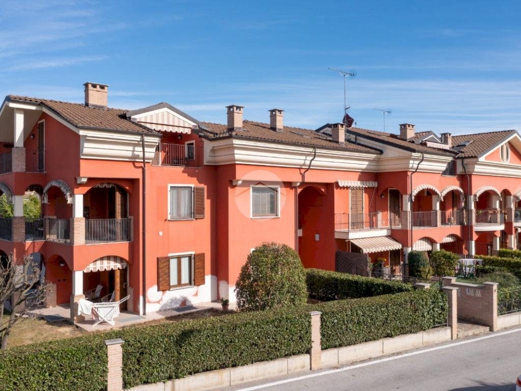 Four-room apartment Via Clemente Fusero, Cherasco - photo 2