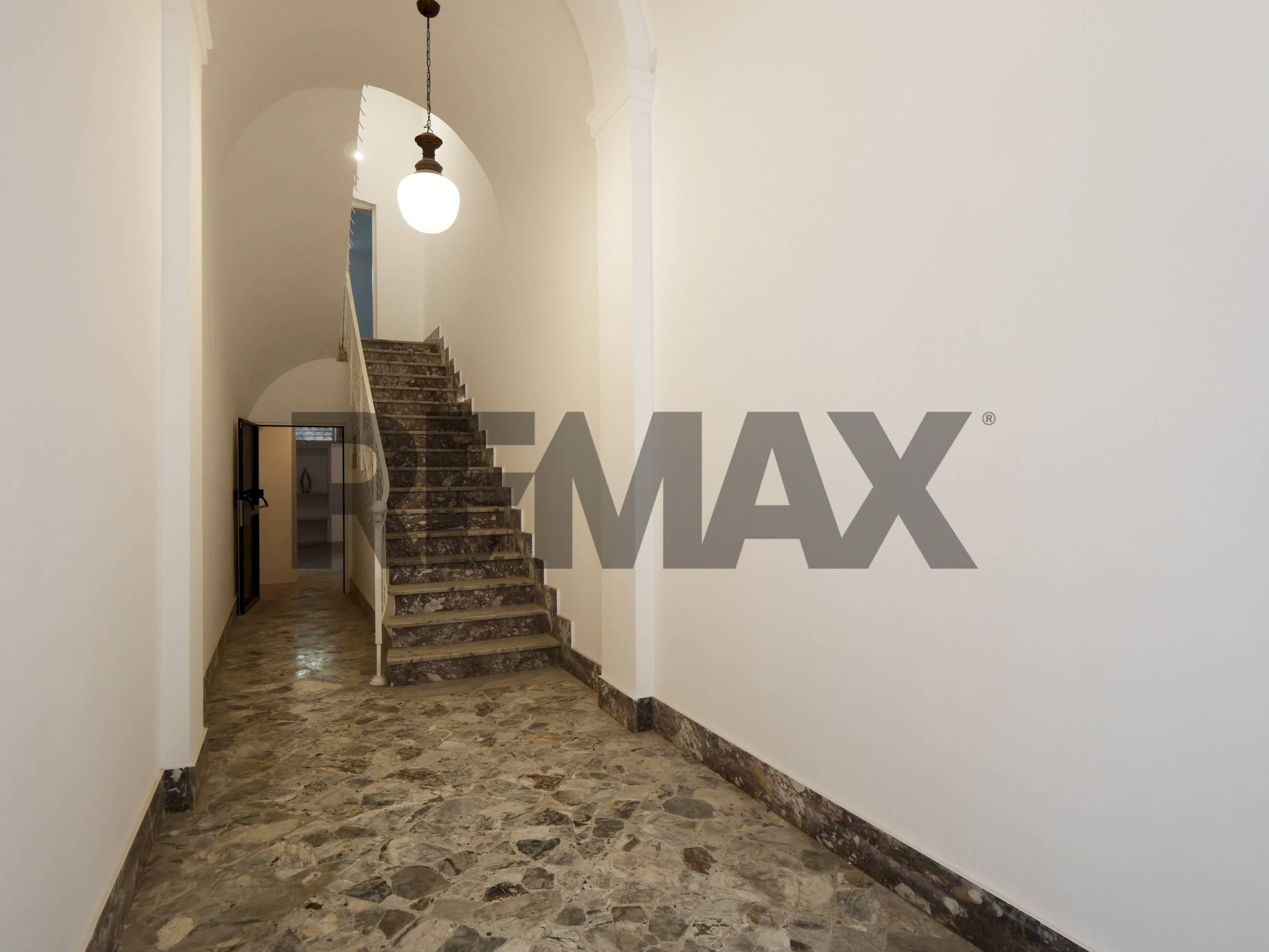 Scale - Independent house Via Faenza
97, Triggiano - photo 2
