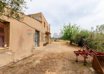 Casa all\'aperto - Rustico sp 34 bongiovanni cda vaccarizzo
snc, Caltagirone - foto 20