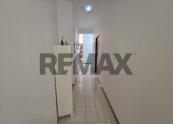 Hall / corridoio - Three-room apartment Vicolo Cardillo
 
5, San Pietro Clarenza - photo 16