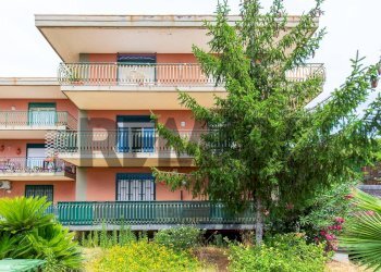 Edificio all\'aperto - Apartment Via Passopomo
 
97, Santa Venerina - photo 2