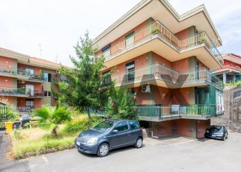 Edificio all\'aperto - Apartment Via Passopomo
 
97, Santa Venerina - photo 3
