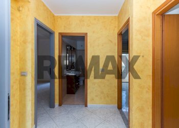 Hall / corridoio - Apartment Via Passopomo
 
97, Santa Venerina - photo 16