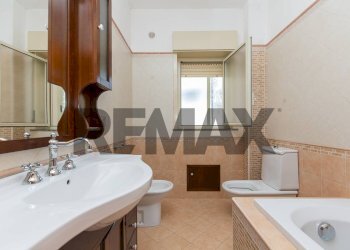 Bagno - Apartment Via Passopomo
 
97, Santa Venerina - photo 23