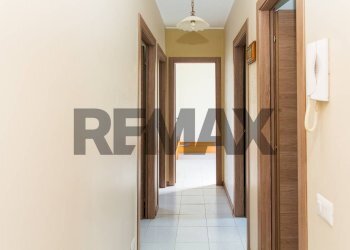 Hall / corridoio - Apartment via Ballatelle
 
5, San Giovanni la Punta - photo 27