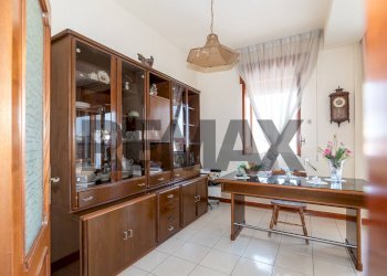 Sala da pranzo - Appartamento Via Giovanni Boccaccio
 
22, Paterno - foto 3