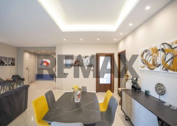 Sala da pranzo - Apartment Via Cristoforo Colombo
 
1, San Gregorio di Catania - photo 3