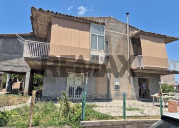 Casa all\'aperto - Villa Via Padre Pio
 
33, Ramacca - foto 2