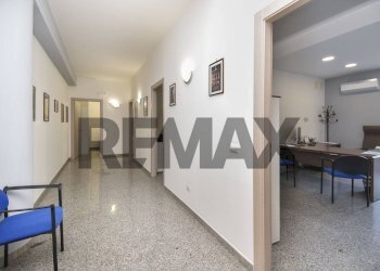 Hall / corridoio - Office Via della Regione
62, San Giovanni la Punta - photo 11