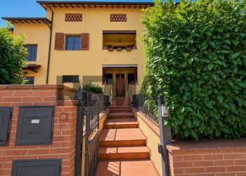 Casa all\'aperto - Terraced Villa Via Parigi
 
4, Montevarchi - photo 1