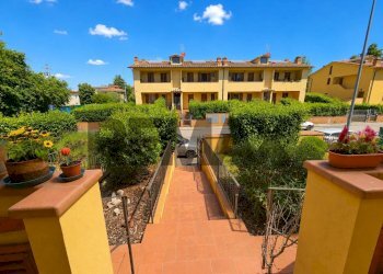 Edificio all\'aperto - Terraced Villa Via Parigi
 
4, Montevarchi - photo 3