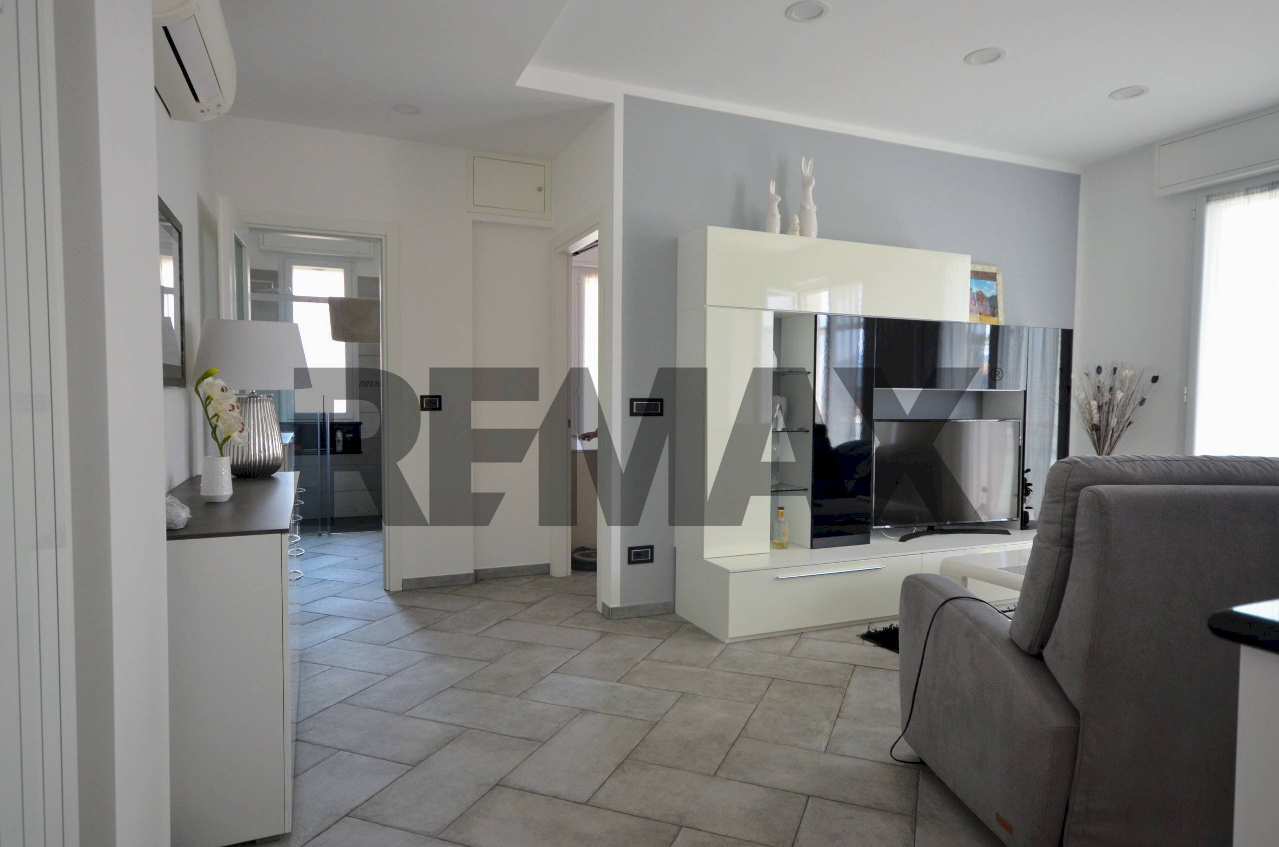 Soggiorno - Two-room apartment via Cadorna
 
22, Savona - photo 1