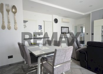 Sala da pranzo - Two-room apartment via Cadorna
 
22, Savona - photo 2