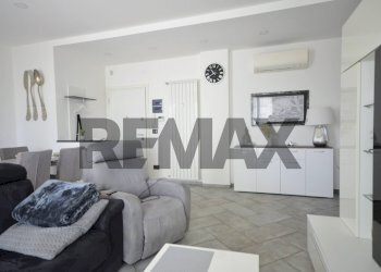 Soggiorno - Two-room apartment via Cadorna
 
22, Savona - photo 10